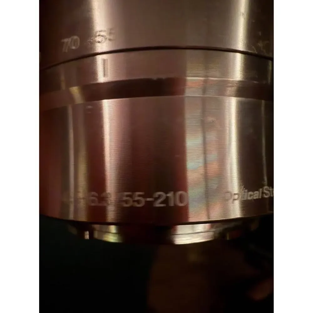 Sony E 55-210mm f/4.5-6.3 OSS E-mount lens